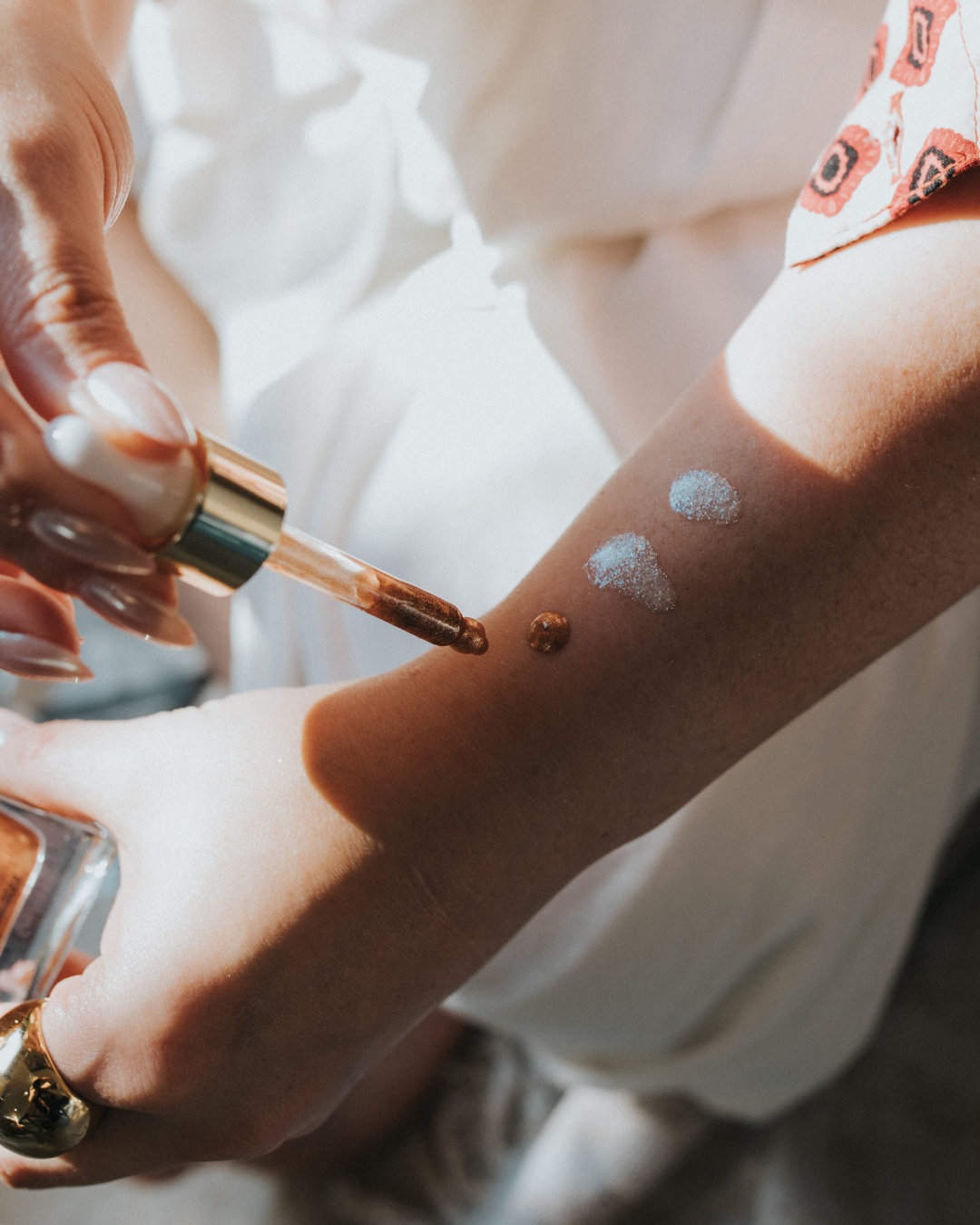 Aura: 2 Glosses & 1 Óleo